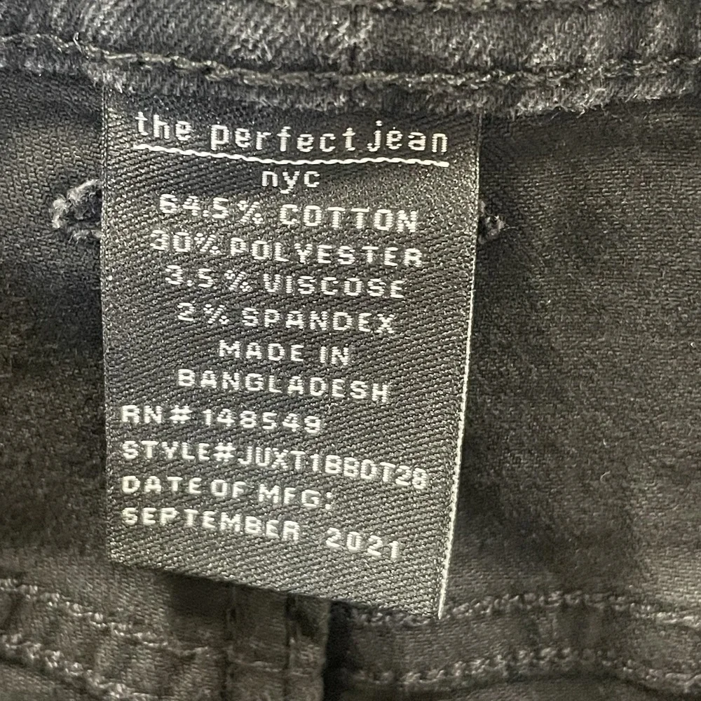 NWT NYC The Perfect Jean Mens 42x28 Jeans Slim Fit Black Stretch NEW
